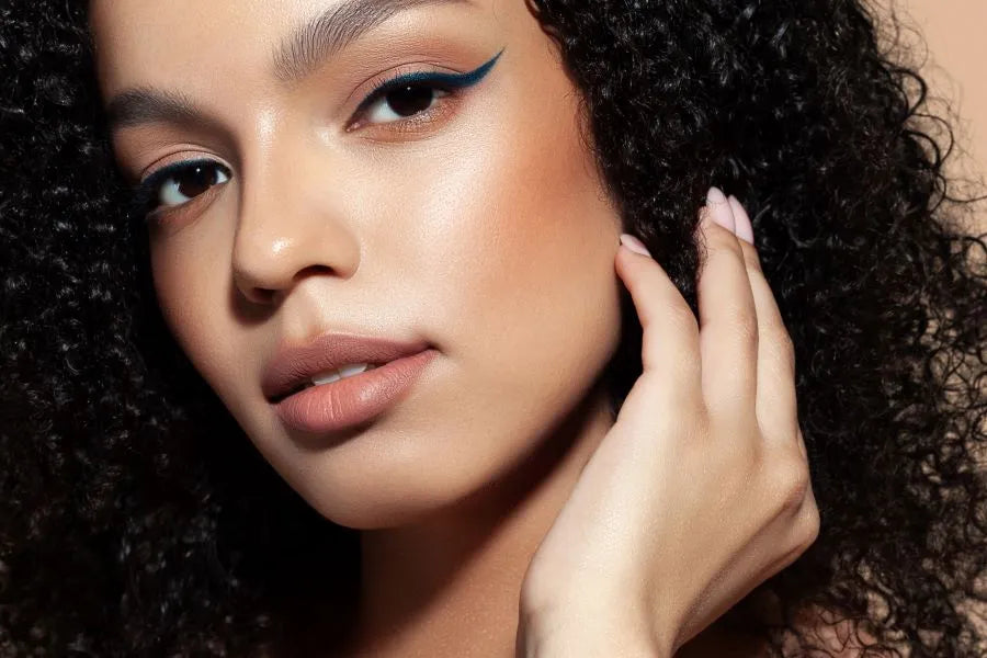 woman with bronzer